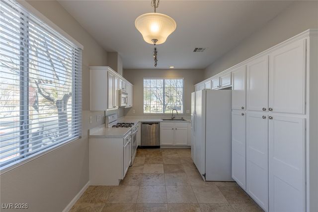 167 Mountainside Drive, Henderson, NV 89012