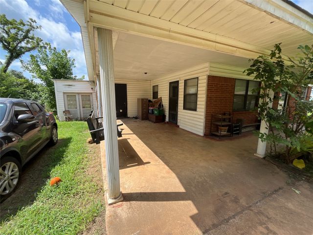 908 Birch Street, Palestine, TX 75801