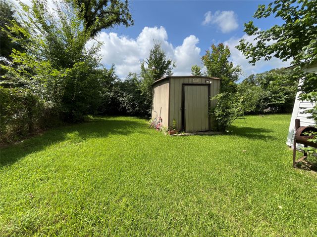 908 Birch Street, Palestine, TX 75801
