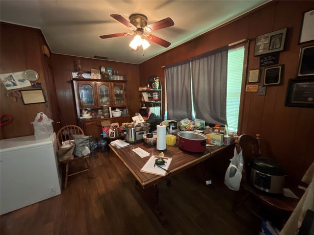 908 Birch Street, Palestine, TX 75801