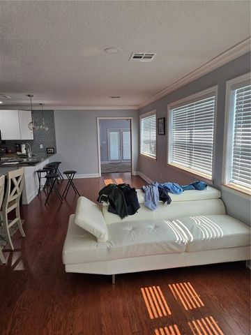 8725 TWIN LAKES BOULEVARD, Tampa, FL 33614