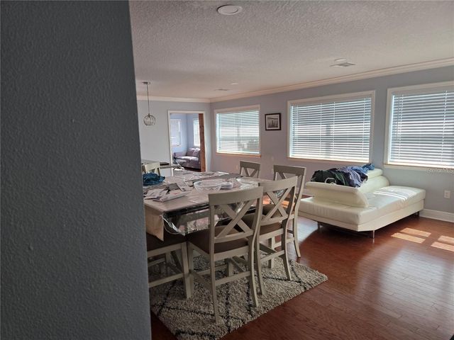 8725 TWIN LAKES BOULEVARD, Tampa, FL 33614
