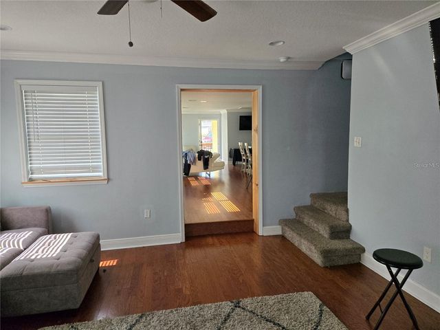 8725 TWIN LAKES BOULEVARD, Tampa, FL 33614
