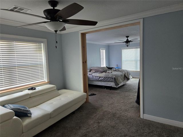 8725 TWIN LAKES BOULEVARD, Tampa, FL 33614