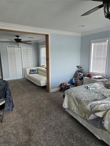 8725 TWIN LAKES BOULEVARD, Tampa, FL 33614