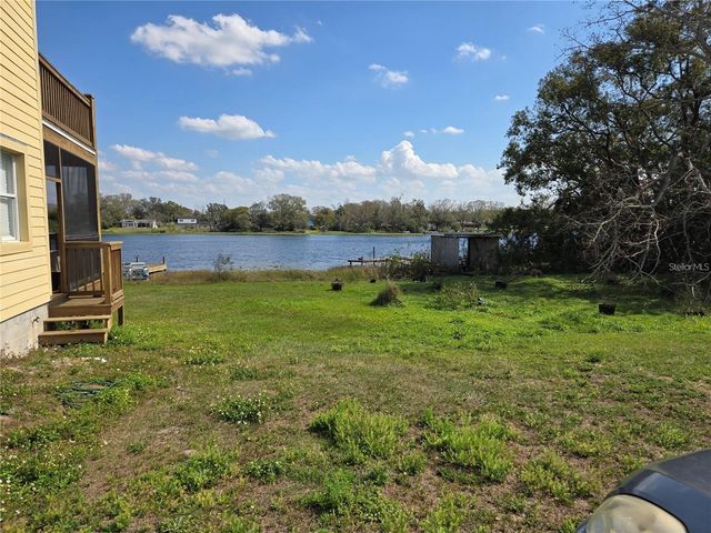 8725 TWIN LAKES BOULEVARD, Tampa, FL 33614