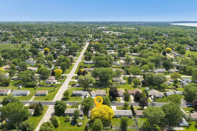 1128 DEERFIELD AVENUE, Menasha, WI 54952