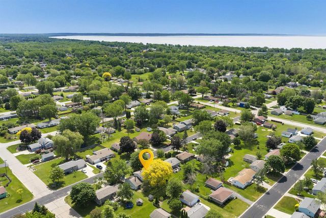 1128 DEERFIELD AVENUE, Menasha, WI 54952