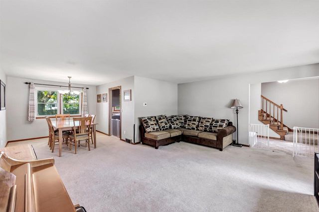 1128 DEERFIELD AVENUE, Menasha, WI 54952