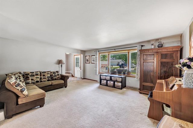 1128 DEERFIELD AVENUE, Menasha, WI 54952
