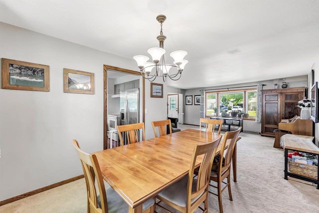 1128 DEERFIELD AVENUE, Menasha, WI 54952