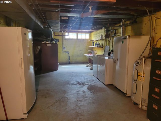 35177 PITTSBURG Rd, St Helens, OR 97051