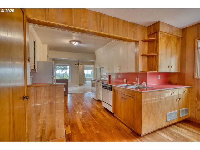 35177 PITTSBURG Rd, St Helens, OR 97051