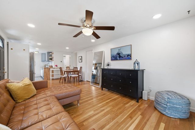 29 Dunn Ave, Wrentham, MA 02093