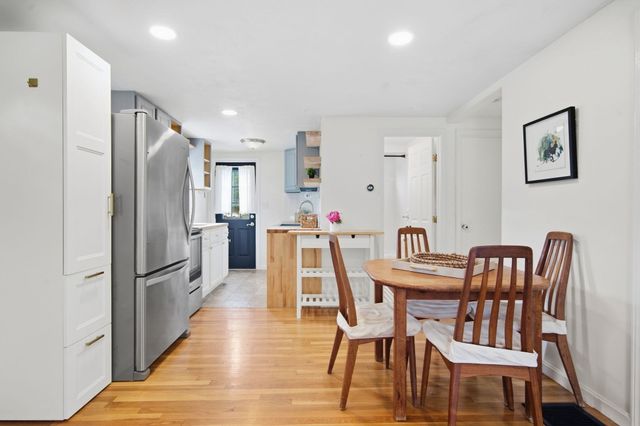 29 Dunn Ave, Wrentham, MA 02093