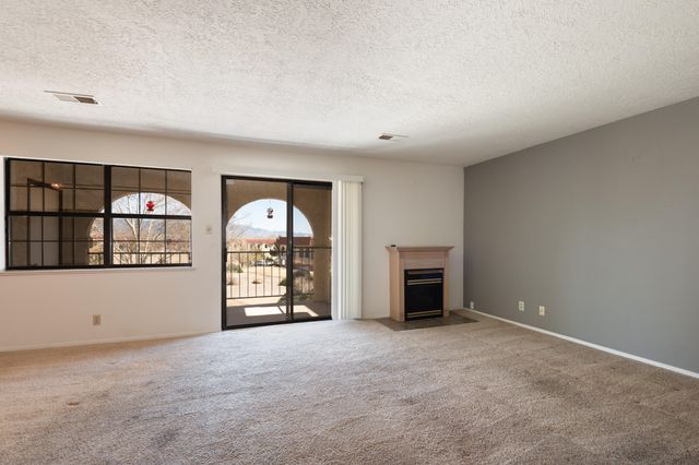 833 Country Club Drive SE APT 2A, Rio Rancho, NM 87124