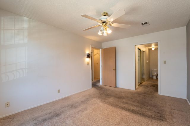 833 Country Club Drive SE APT 2A, Rio Rancho, NM 87124