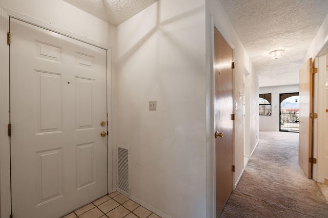 833 Country Club Drive SE APT 2A, Rio Rancho, NM 87124