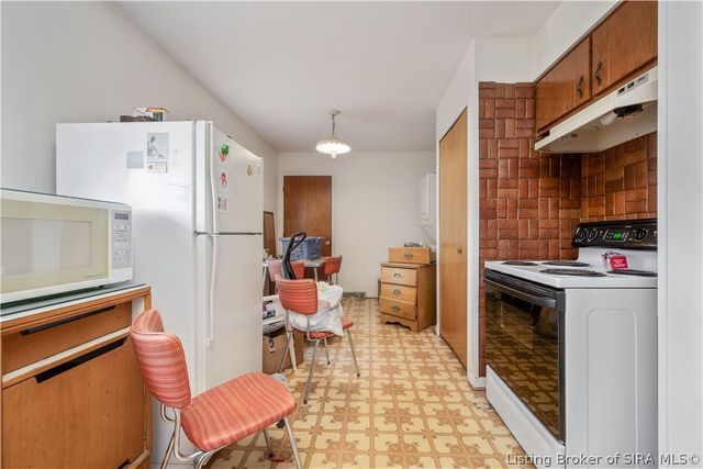 1210 Adams Street, Clarksville, IN 47129