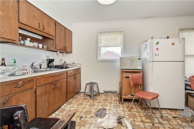 1210 Adams Street, Clarksville, IN 47129