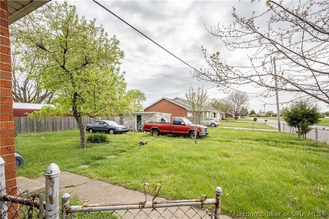 1210 Adams Street, Clarksville, IN 47129