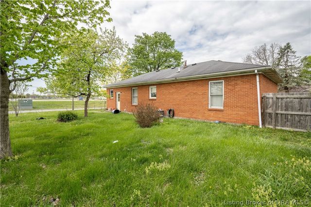 1210 Adams Street, Clarksville, IN 47129