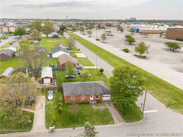 1210 Adams Street, Clarksville, IN 47129