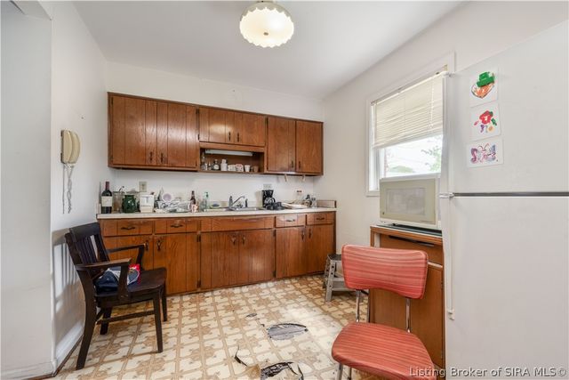 1210 Adams Street, Clarksville, IN 47129