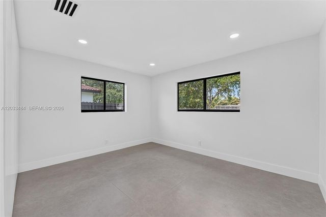 407 S Highland Dr, Hollywood, FL 33021