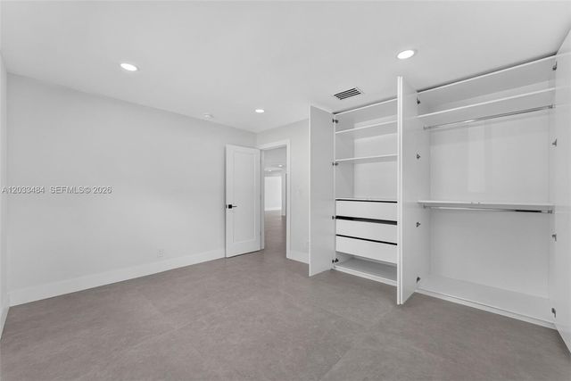 407 S Highland Dr, Hollywood, FL 33021