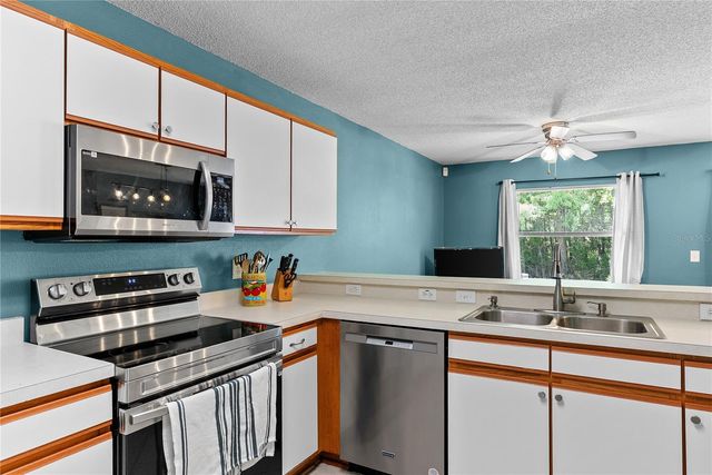 4229 WINDING RIVER WAY, Land O Lakes, FL 34639