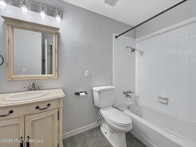703 Tantallon Drive, Ocean Springs, MS 39564