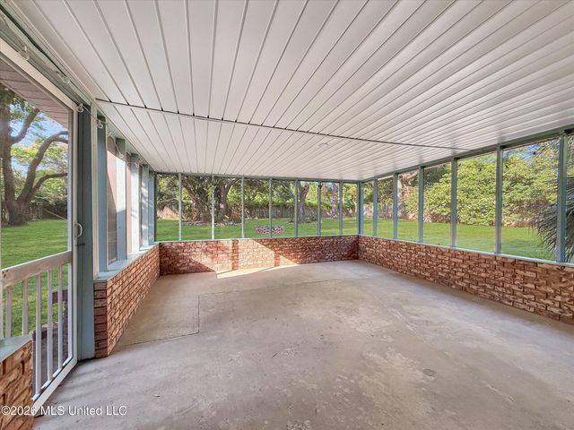703 Tantallon Drive, Ocean Springs, MS 39564