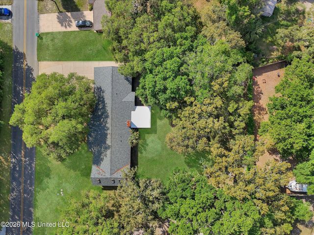 703 Tantallon Drive, Ocean Springs, MS 39564