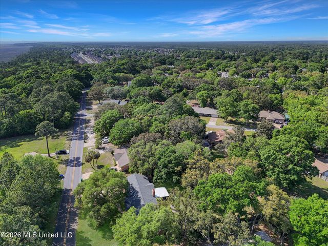 703 Tantallon Drive, Ocean Springs, MS 39564