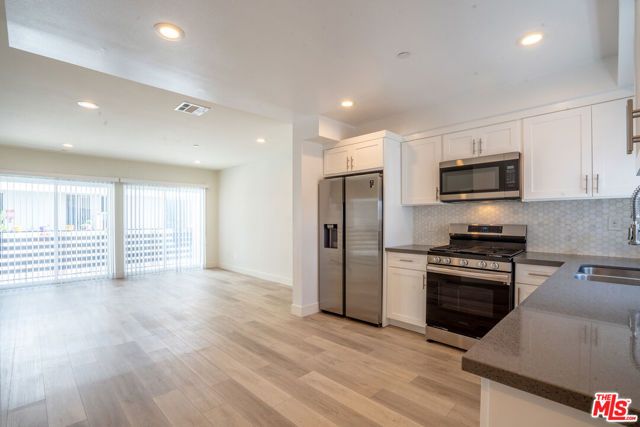 608 N Gramercy Place, Los Angeles, CA 90004