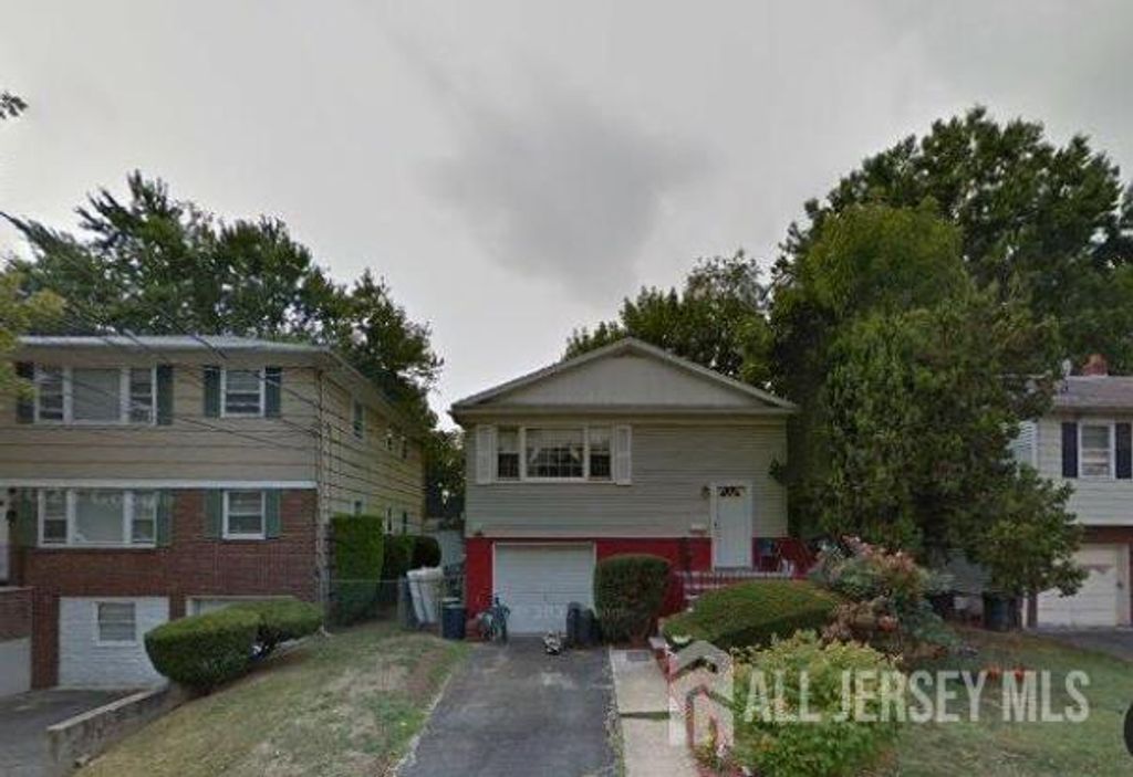1124 Morris Street, Roselle, NJ 07203