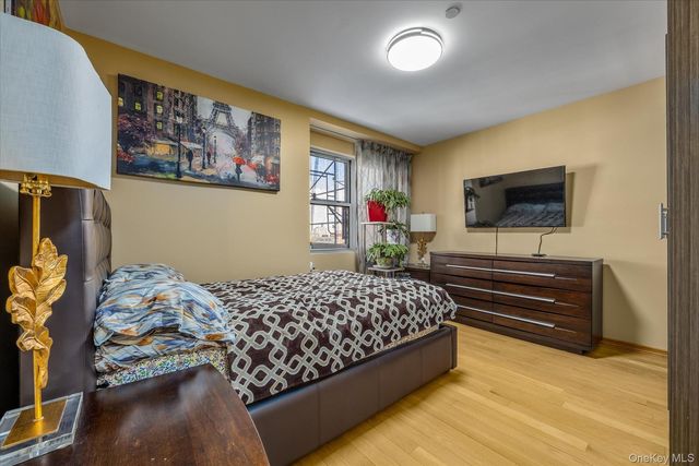 3015 Brighton 6th Street 6B, Brooklyn, NY 11235