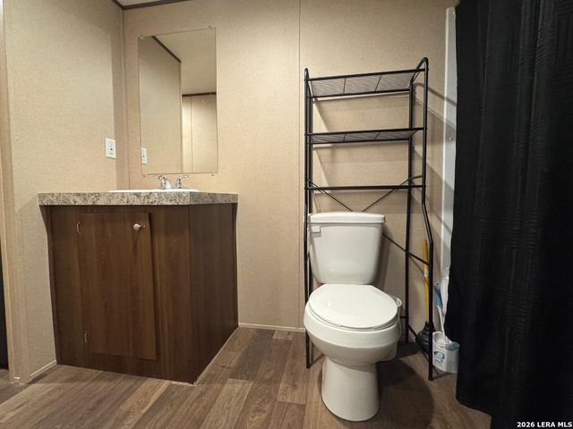 870 Ave. J, Christine, TX 78012