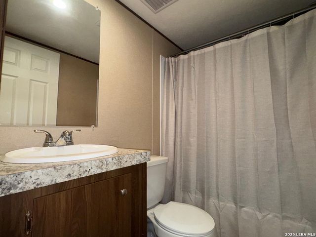 870 Ave. J, Christine, TX 78012