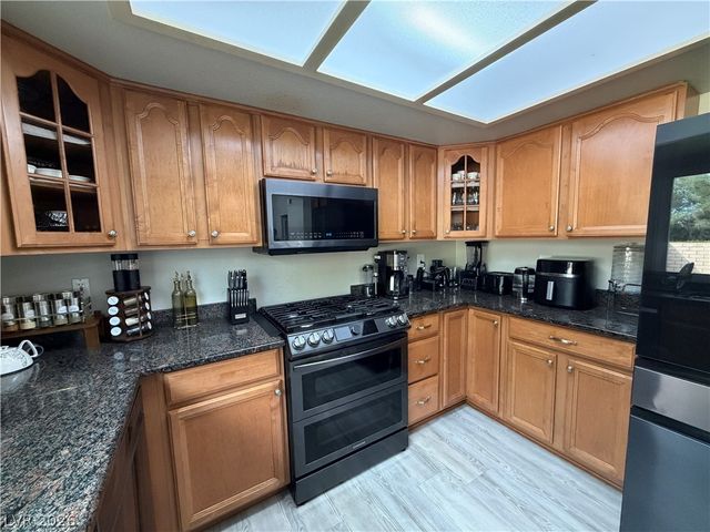 2724 Monrovia Drive, Las Vegas, NV 89117