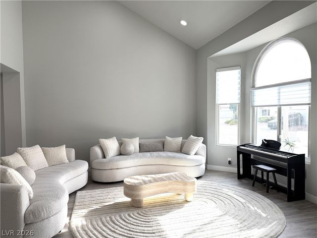 2724 Monrovia Drive, Las Vegas, NV 89117