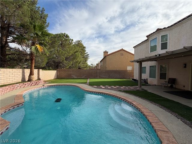 2724 Monrovia Drive, Las Vegas, NV 89117