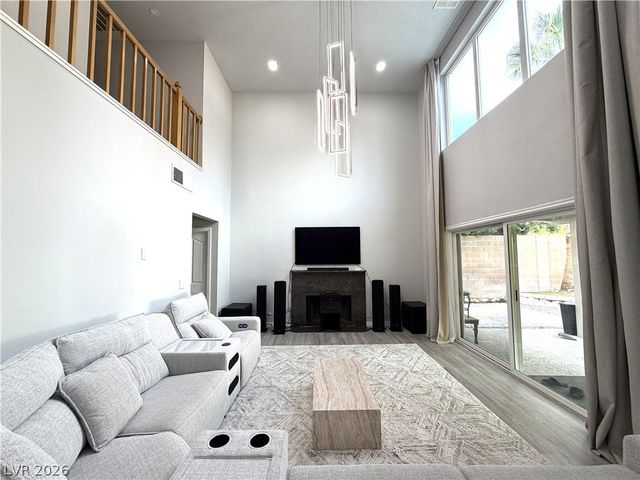 2724 Monrovia Drive, Las Vegas, NV 89117
