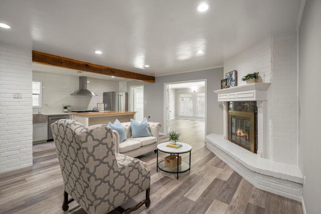 5918 Par Four Drive, Houston, TX 77088