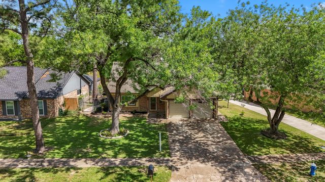 5918 Par Four Drive, Houston, TX 77088