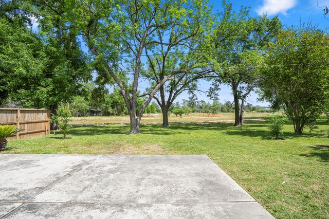 5918 Par Four Drive, Houston, TX 77088