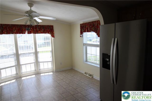5256 Brunswick Lane, Macungie Boro, PA 18062
