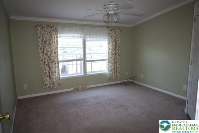 5256 Brunswick Lane, Macungie Boro, PA 18062