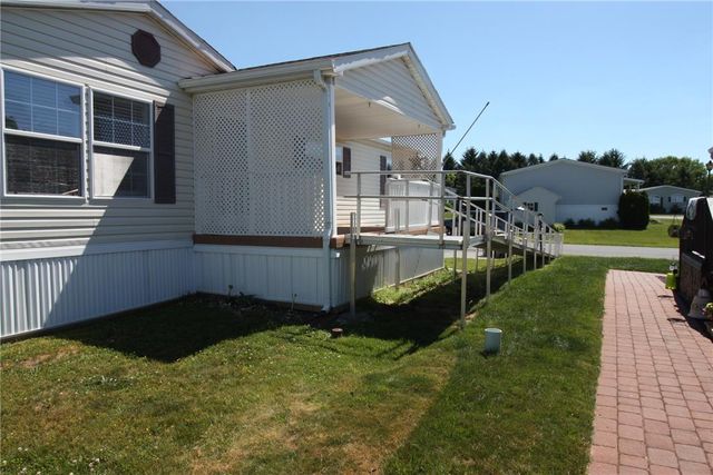 5256 Brunswick Lane, Macungie Boro, PA 18062